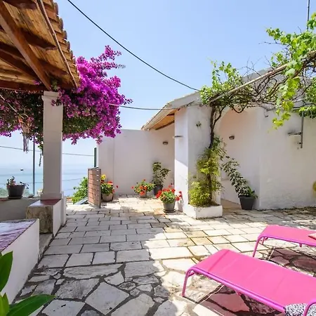 Holiday home Sofias Retreat Nissaki Katavolos