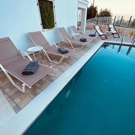 Sofias Retreat Nissaki *